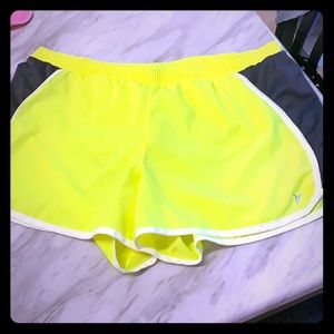 Old Navy Active shorts